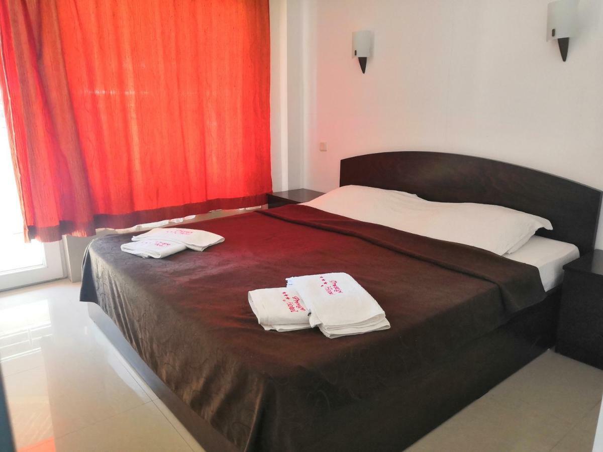 Hotel Prestige Costinesti Ngoại thất bức ảnh